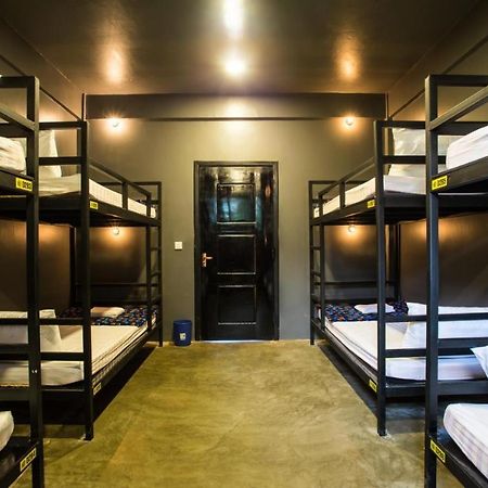The Flex Hostel Siem Reap Extérieur photo