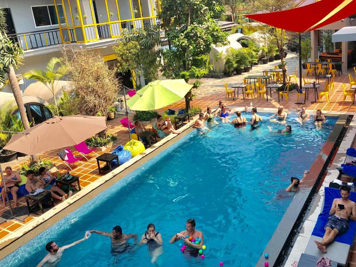The Flex Hostel Siem Reap Extérieur photo
