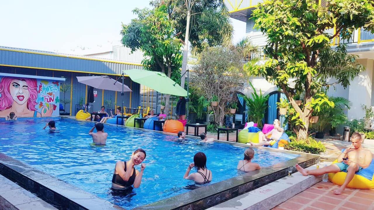 The Flex Hostel Siem Reap Extérieur photo