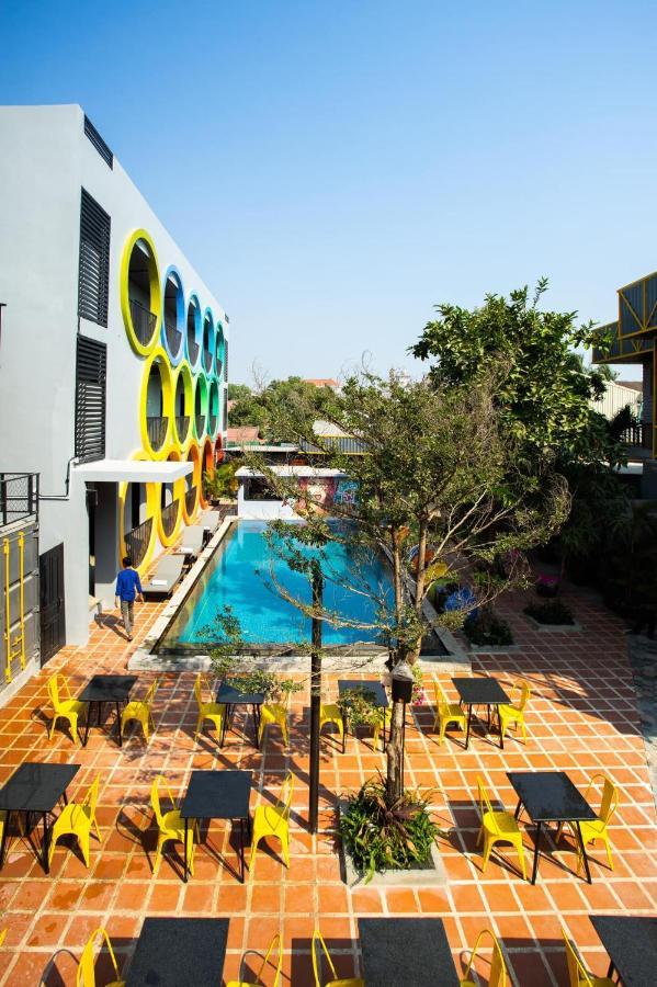 The Flex Hostel Siem Reap Extérieur photo