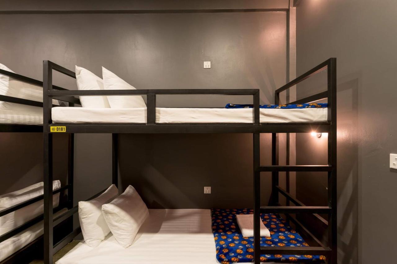 The Flex Hostel Siem Reap Extérieur photo