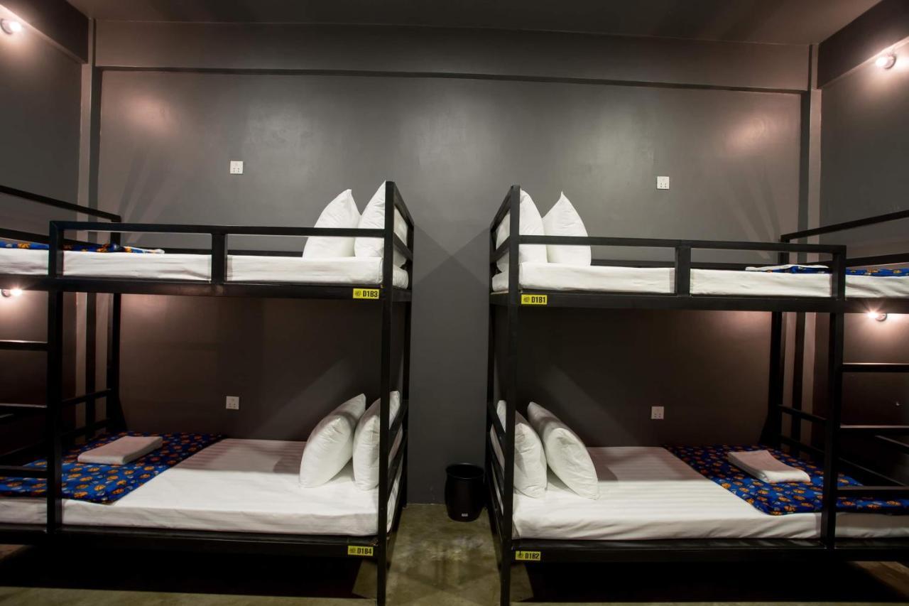 The Flex Hostel Siem Reap Extérieur photo
