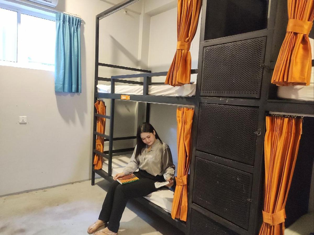 The Flex Hostel Siem Reap Extérieur photo